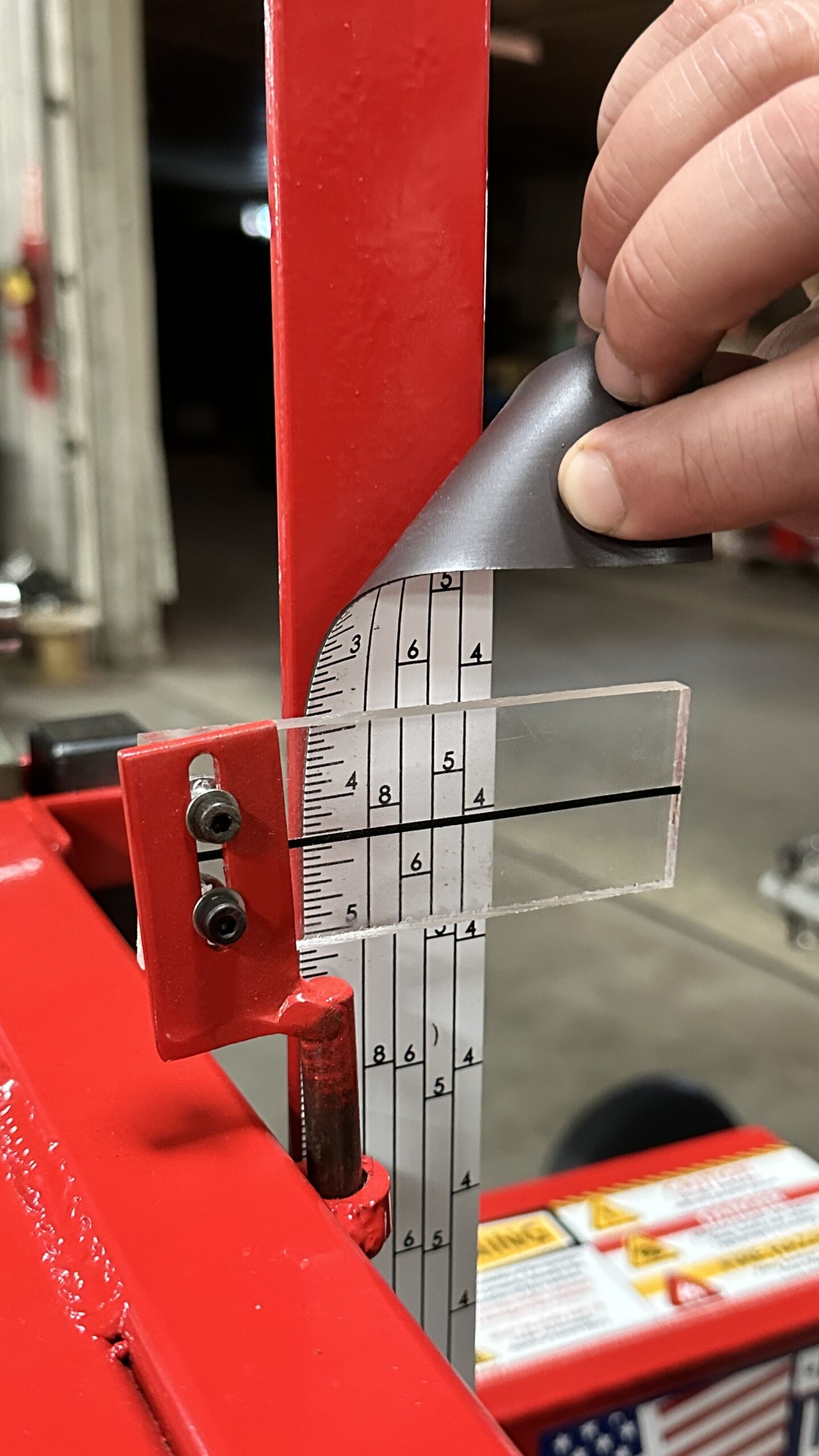 applying magnetic quarter scale ruler